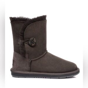 UGG Bailey Button II - EVA Sole - Chocolate Brown